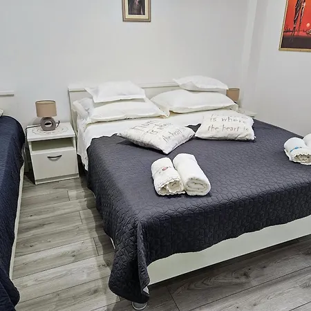 Pensjonat Antonia Baška Voda