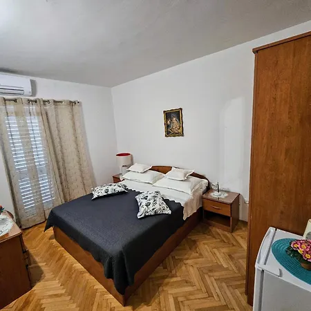 Antonia 3* Baška Voda