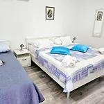 Antonia 3* Baška Voda