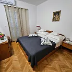 Antonia 3*