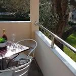 Konukevi Antonia 3*