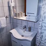 Antonia Konukevi 3*