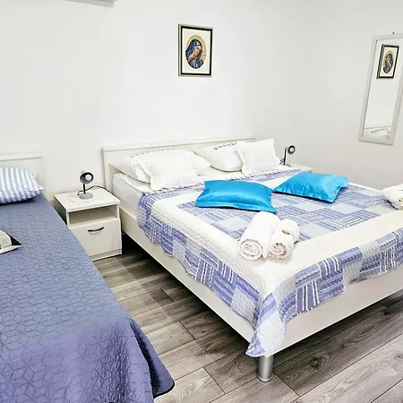 Antonia 3* Baška Voda