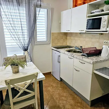 בית הארחה Antonia באסקה וודה